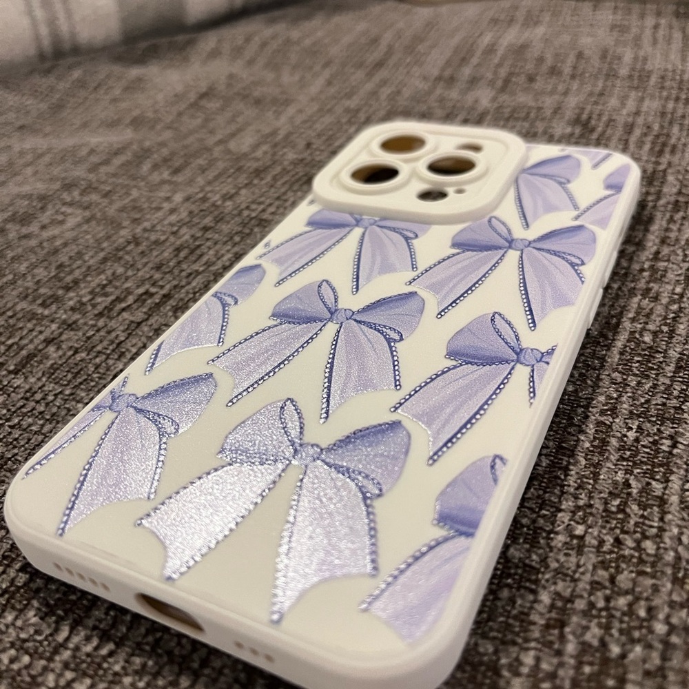 Cream and Blue Purple Periwinkle Bow Pattern iPhone 13 pro Case Camera Cutout